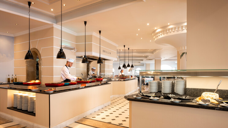 Mitsis Summer Palace